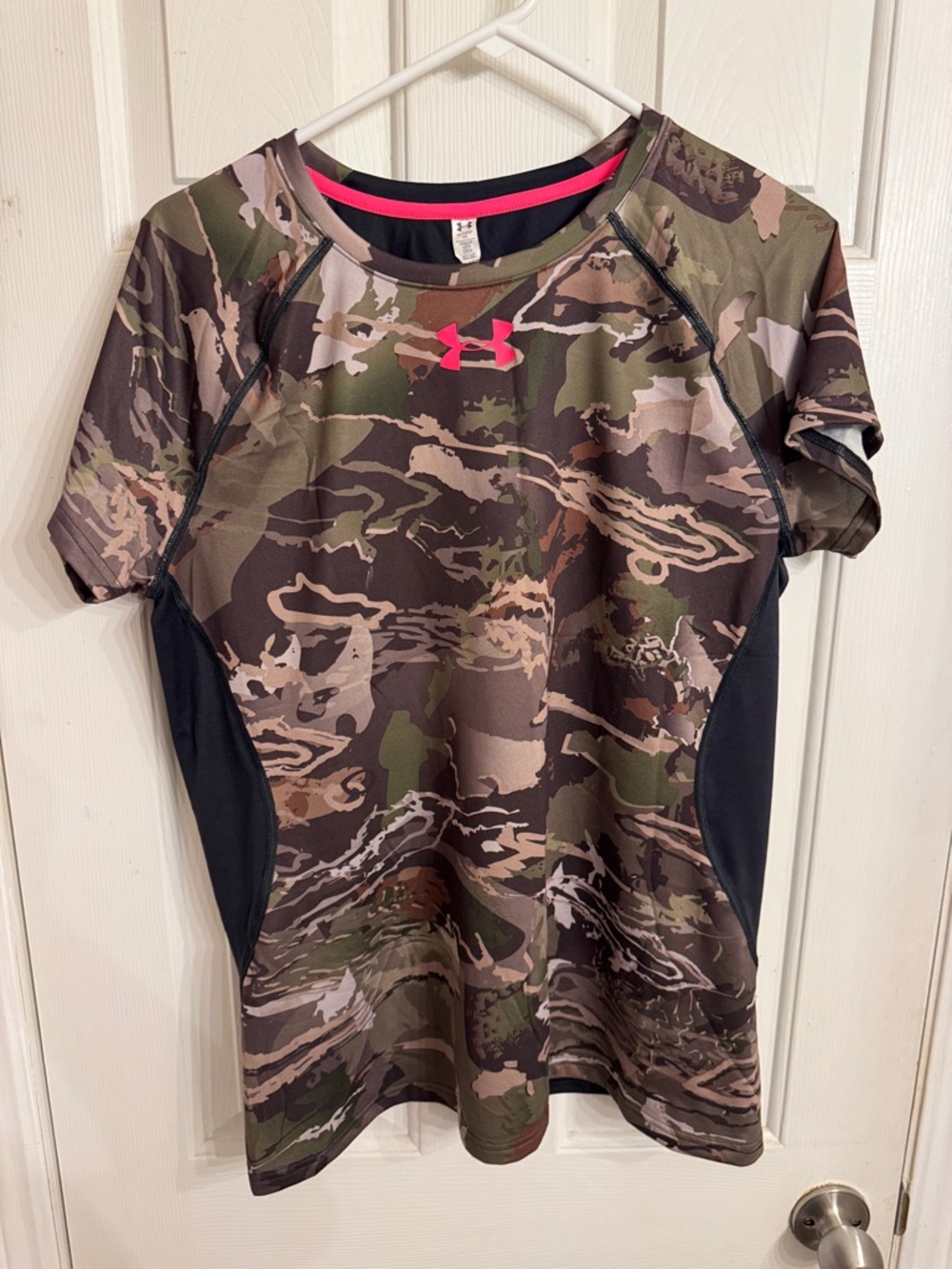 Under Armour Women’s Camo Short Sleeve HeatGear Top with Pink Logo